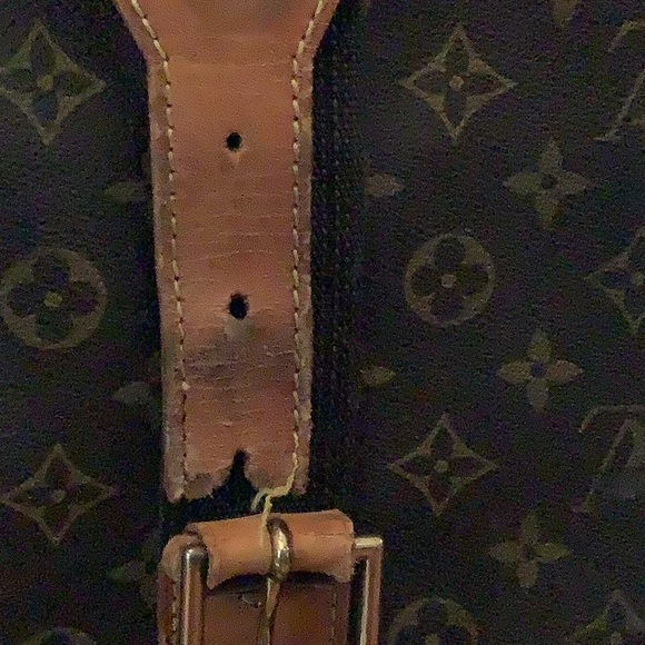 Louis Vuitton Luggage - Picture 2 of 6
